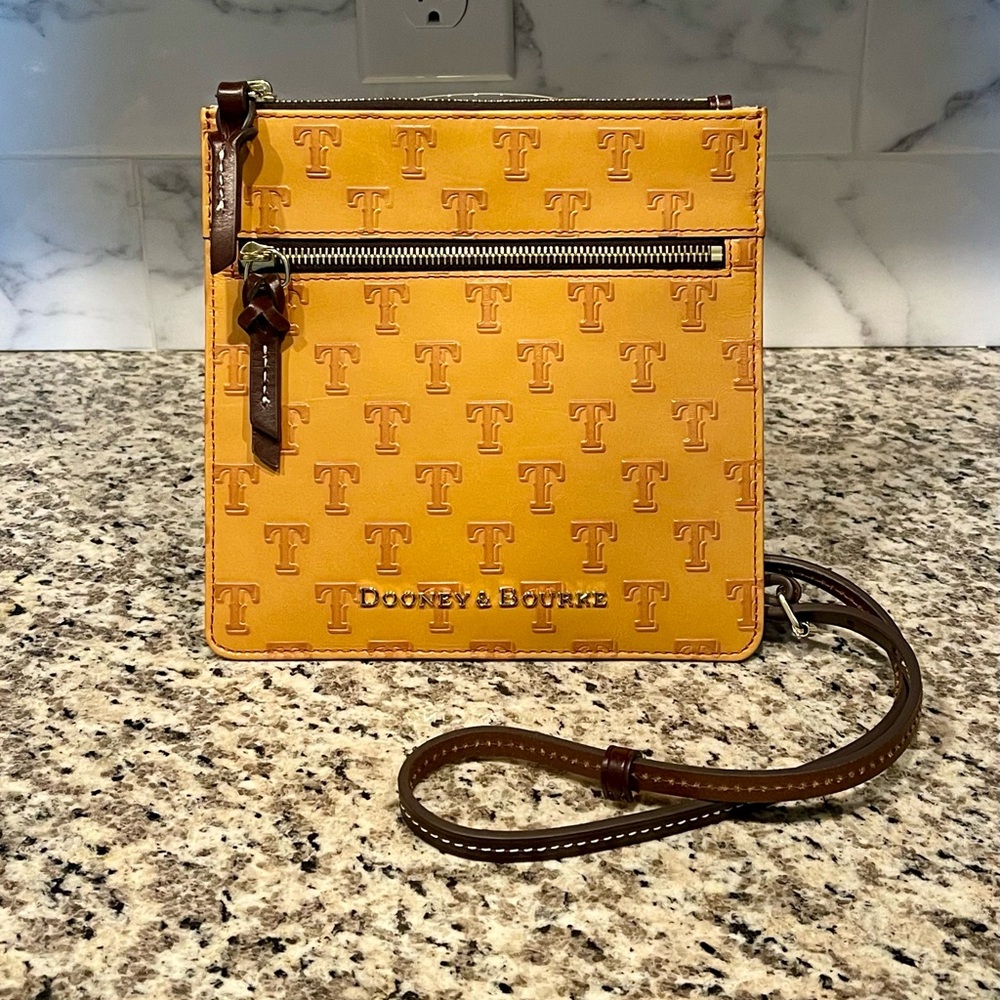 NWOT Dooney & Bourke Texas Rangers Double Zip Crossbody